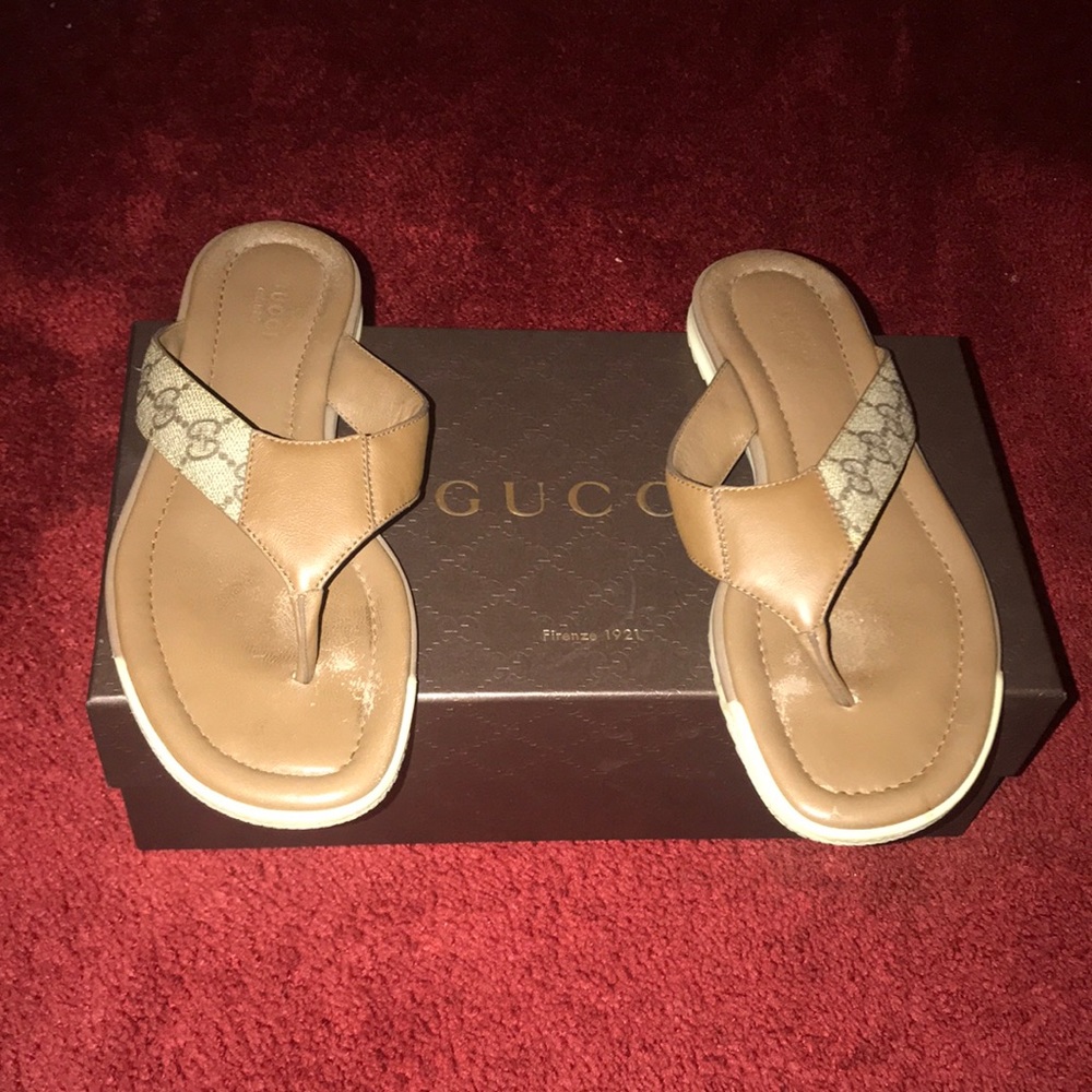 Gucci thong sandals